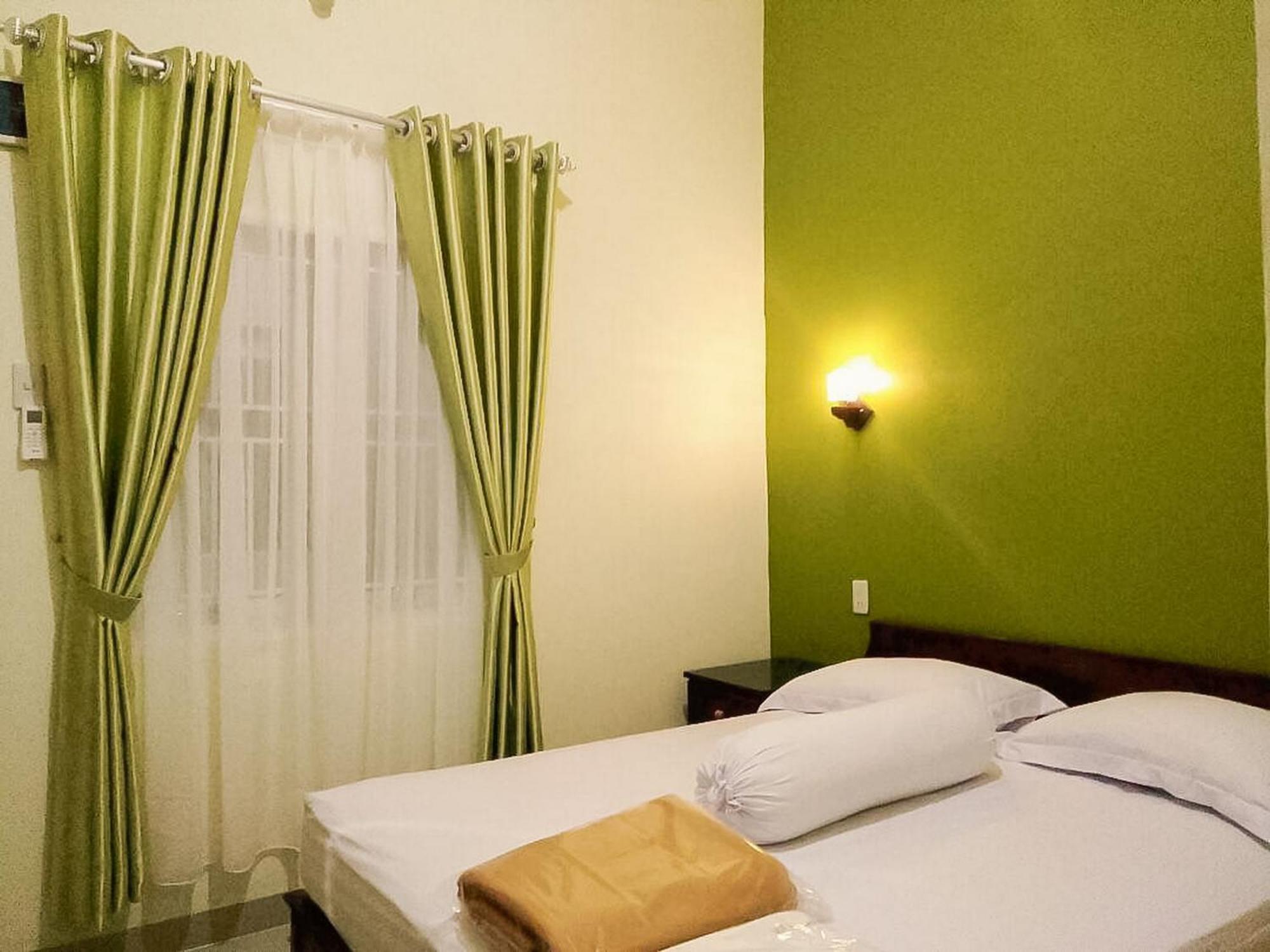 Отель Reddoorz Near Pantai Pandan Sibolga 2 Halangan Экстерьер фото